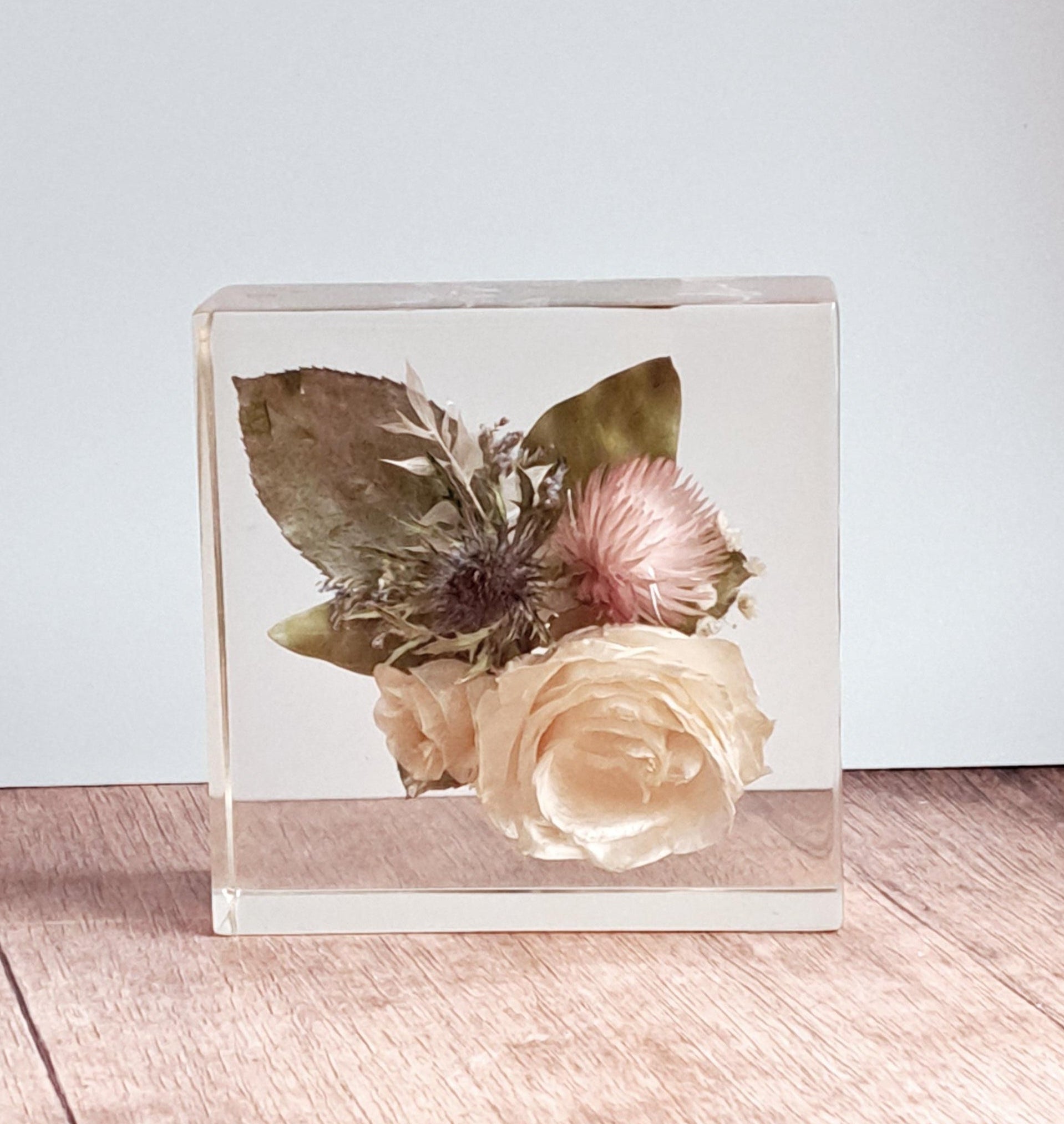 Quadratischer Aufsteller S - ca. 15x15x5 cm